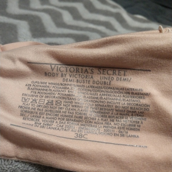 38C VS bra - Picture 4 of 6